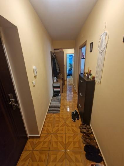 Apartament cu 2 camere decomandat în Drumul Taberei
