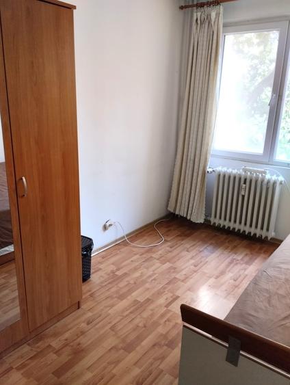 Apartament semidecomandat în Obor