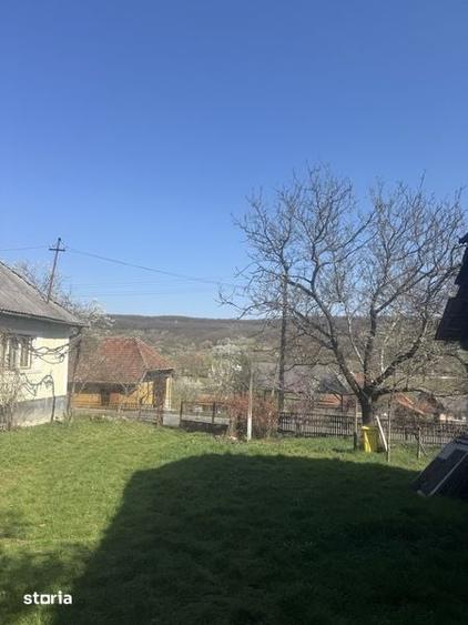 Casă cu 3 camere cu Teren 110 Mp în Băița
