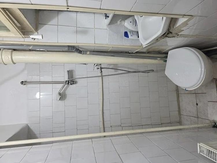 Garsonieră decomandată, mobilată în Unirii