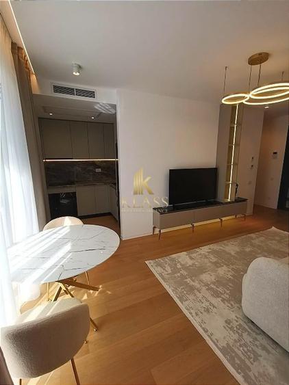 Apartament cu 2 camere semidecomandat, mobilat în Floreasca