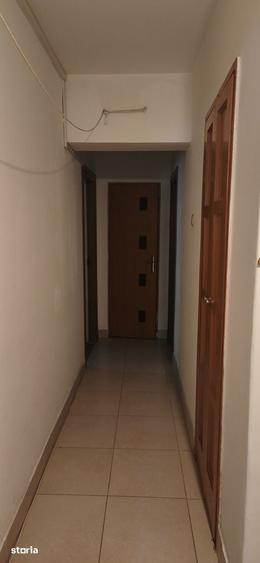 Apartament cu 3 camere decomandat în Centrul Civic