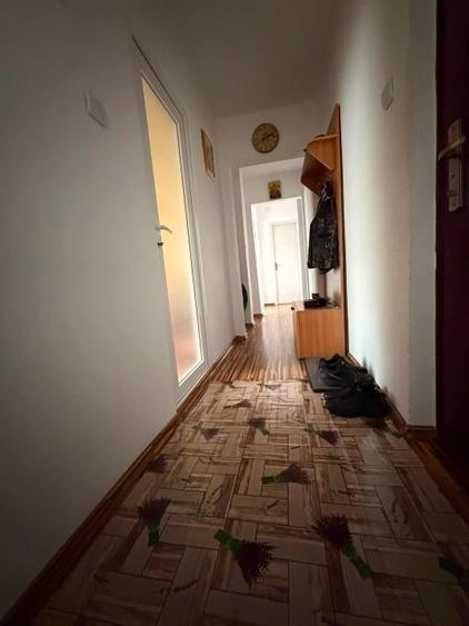 Apartament cu 3 camere decomandat în Inel II