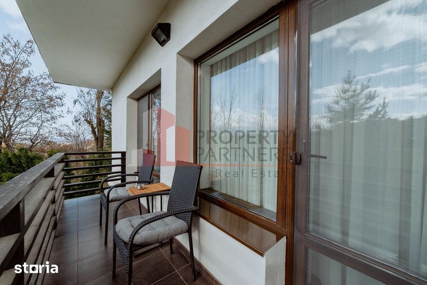 Casă cu Teren 2371 Mp în Bran