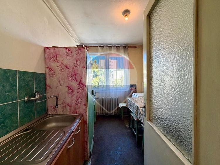 Apartament cu 3 camere decomandat în Grigorescu