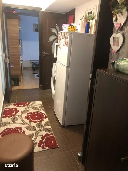 Apartament cu 2 camere semidecomandat în Calea București