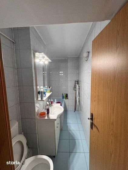 Apartament cu 3 camere în Vitrometan