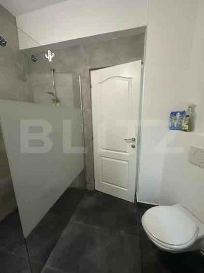 Apartament cu 3 camere decomandat, mobilat în Tudor