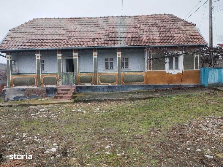 Casă cu 3 camere cu Teren 69 Mp în Ceanu Mare