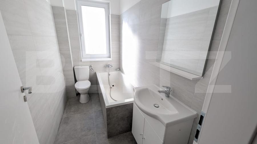 Apartament cu 2 camere semidecomandat în Cetate