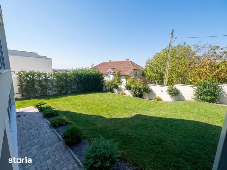 Casă cu 4 camere cu Teren 474 Mp în Oncea