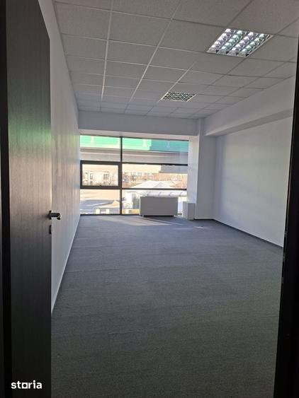 Spațiu comercial, de 70 mp, în Central