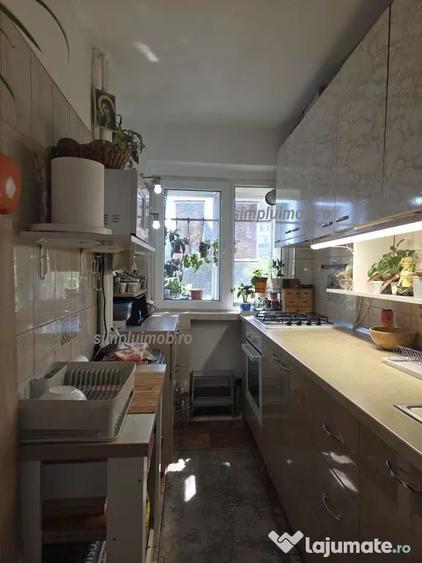 Apartament cu 3 camere decomandat în Brâncoveanu