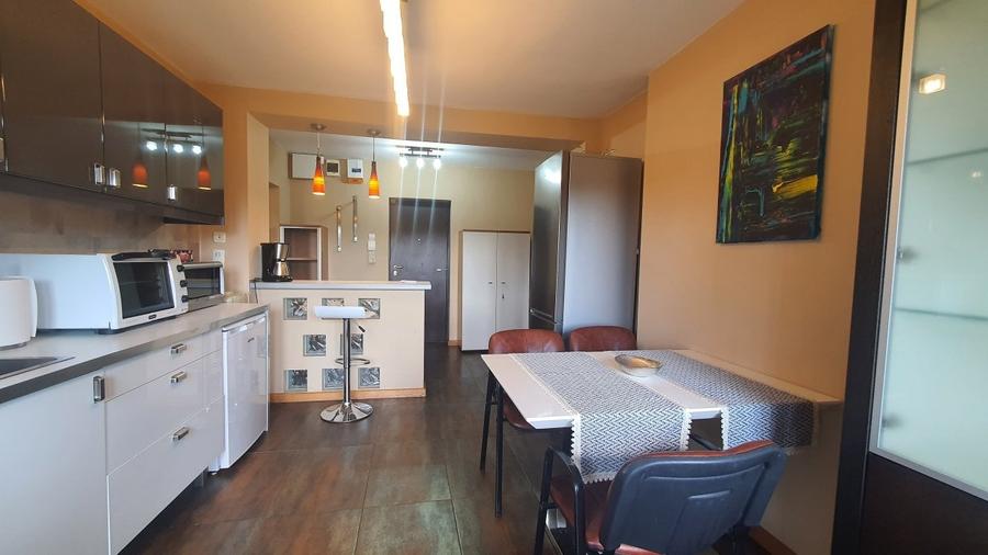 Apartament cu 2 camere decomandat, mobilat în Libertății