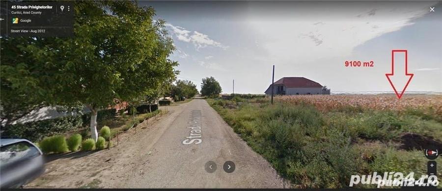Teren de 9100 mp, în Central