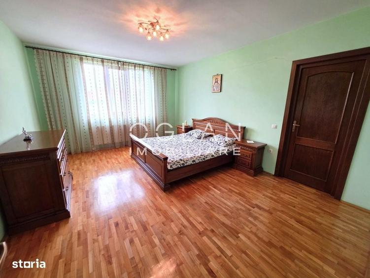 Casă cu 4 camere decomandat în Șelimbăr