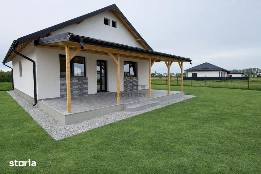 Casă cu 3 camere cu Teren 300 Mp în Joița