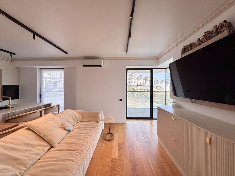 Apartament cu 3 camere, mobilat în Floreasca