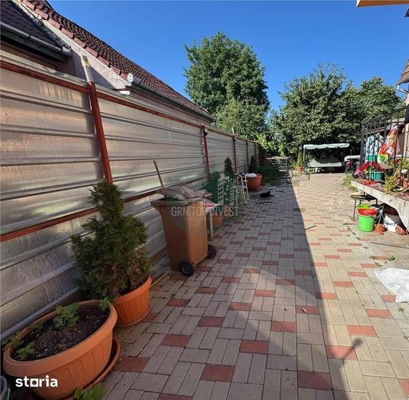 Casă cu 5 camere decomandat cu Teren 545 Mp în Reșița