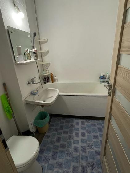 Apartament cu 2 camere semidecomandat în Lăpuș