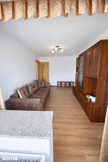 Apartament cu 3 camere decomandat în Ostroveni