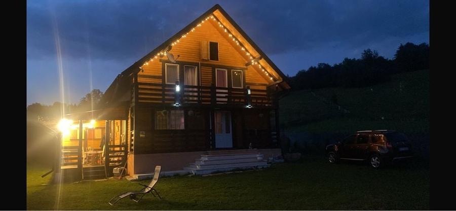 Casă cu 3 camere în Vama