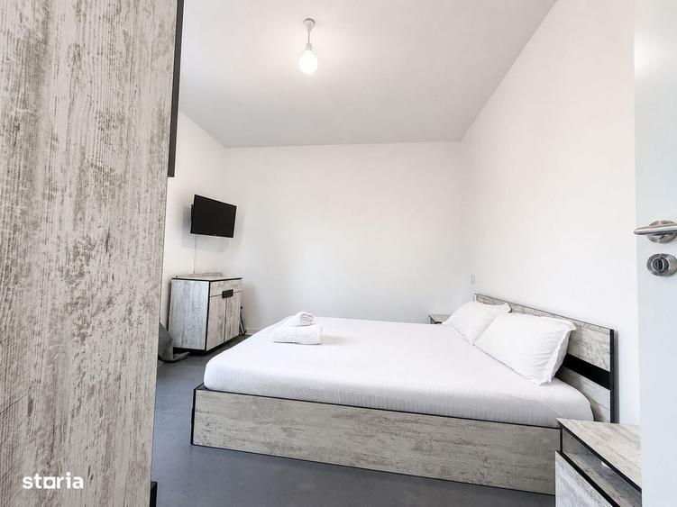 De vanzare apartament 3 camere, central - 1