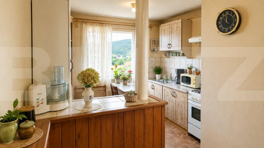 Apartament cu 3 camere semidecomandat în Simeria
