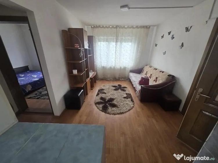 Apartament cu 3 camere in roman - 5
