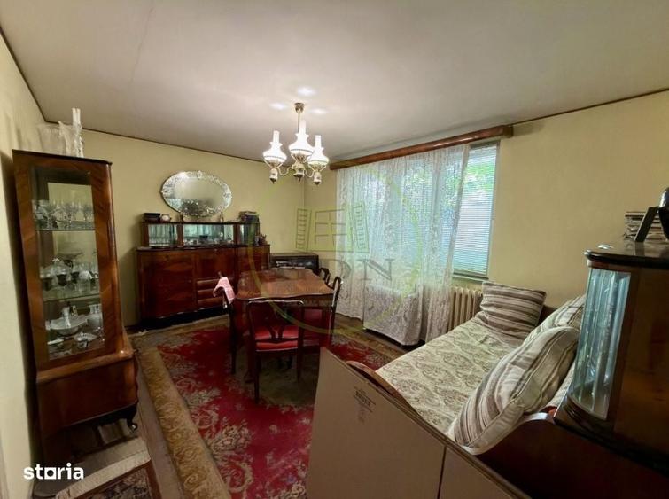 Apartament 3 camere, cartier Rovine, zona Borcanul cu miere - 1