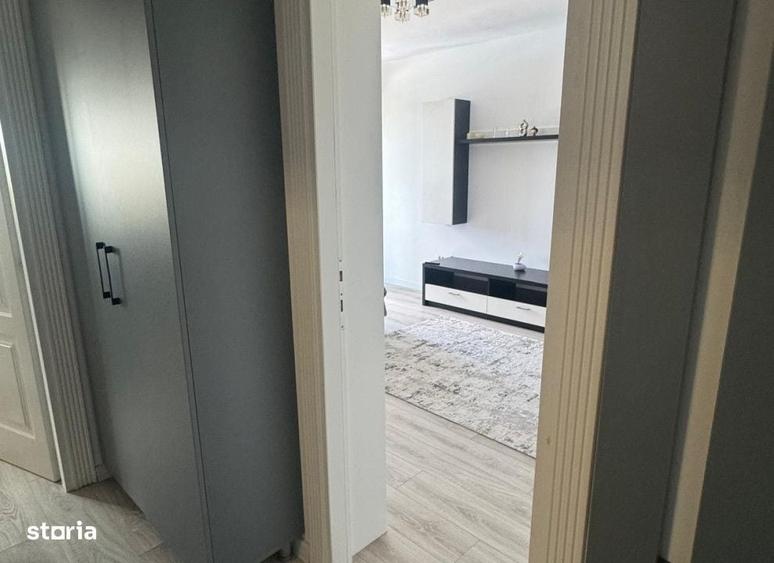 Garsonieră decomandată în Central