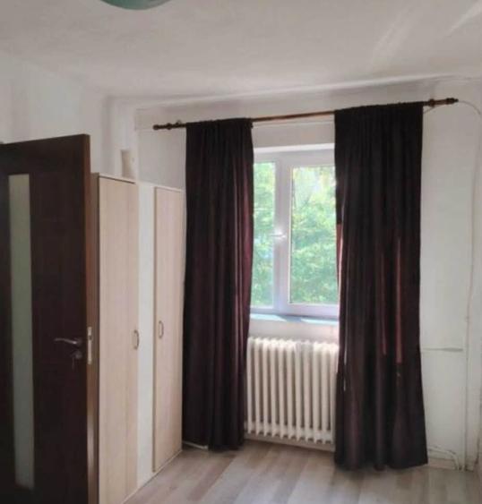 Apartament cu 2 camere semidecomandat în Km 4-5
