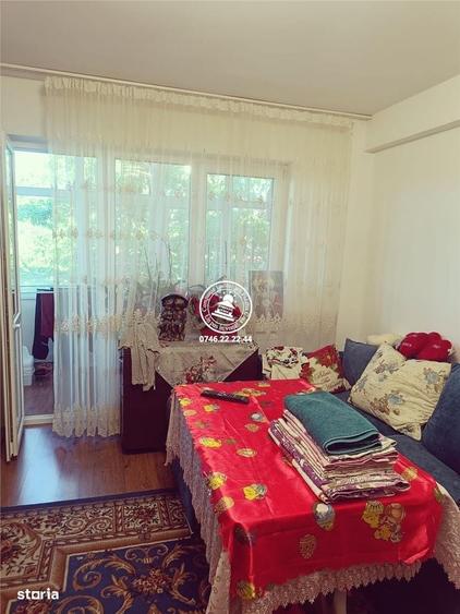 Apartament 3 camere de vanzare, model decomandat - Podul de Piatra - 6