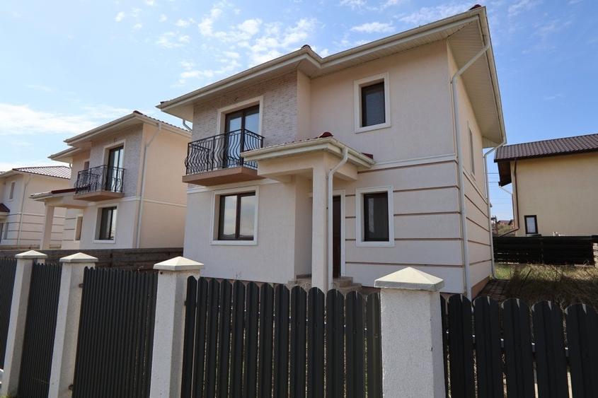 Duplex cu 4 camere cu Canalizare în Lunca Cetățuii