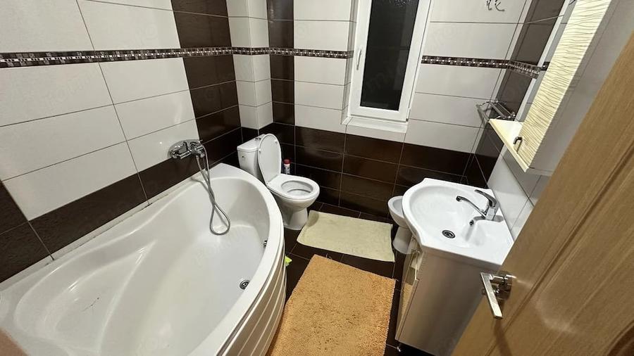 Casă cu 4 camere cu Teren 200 Mp în Țiglari