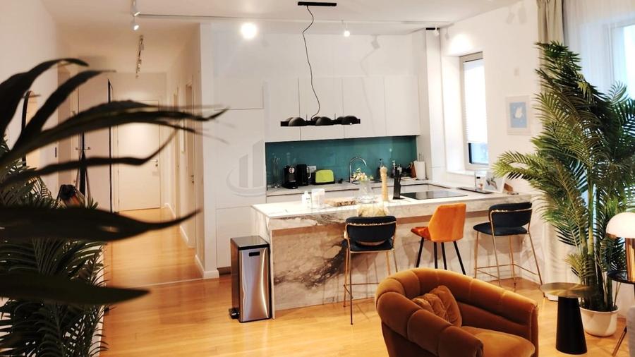 Apartament cu 3 camere decomandat, mobilat în Domenii