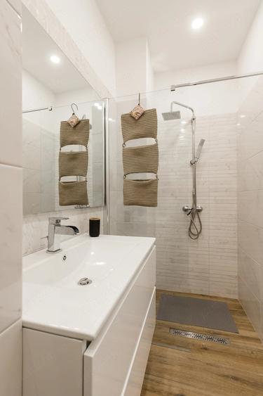 Apartament cu 2 camere decomandat în Ultracentral