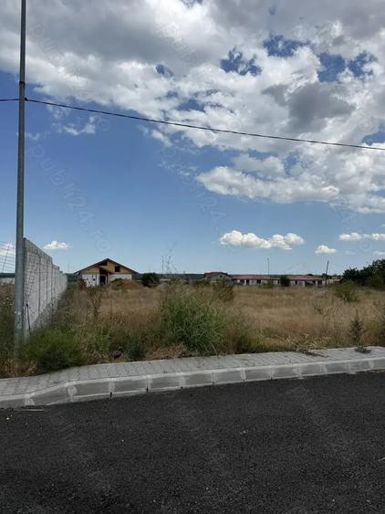 Teren de 800 mp, în Mahmudia