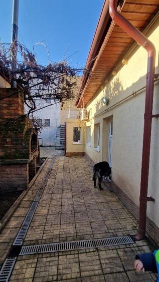 Casă individuală cu 4 camere cu Teren 200 Mp în 13 Septembrie