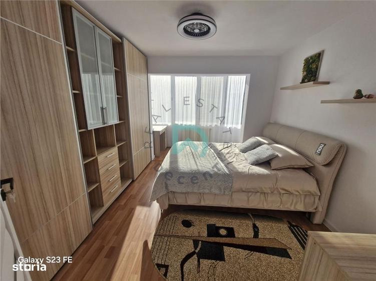 Apartament cu 3 camere semidecomandat în Centrul Istoric