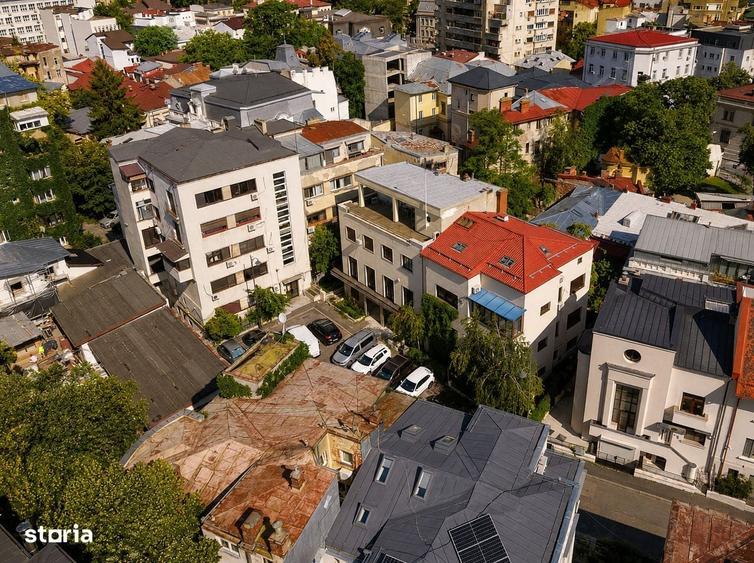 Casă cu 4 camere în Central
