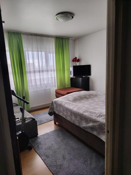 Apartament cu 3 camere decomandat în Pantelimon