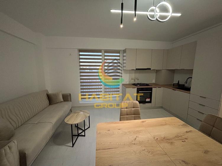 Apartament cu 2 camere semidecomandat, mobilat în Central