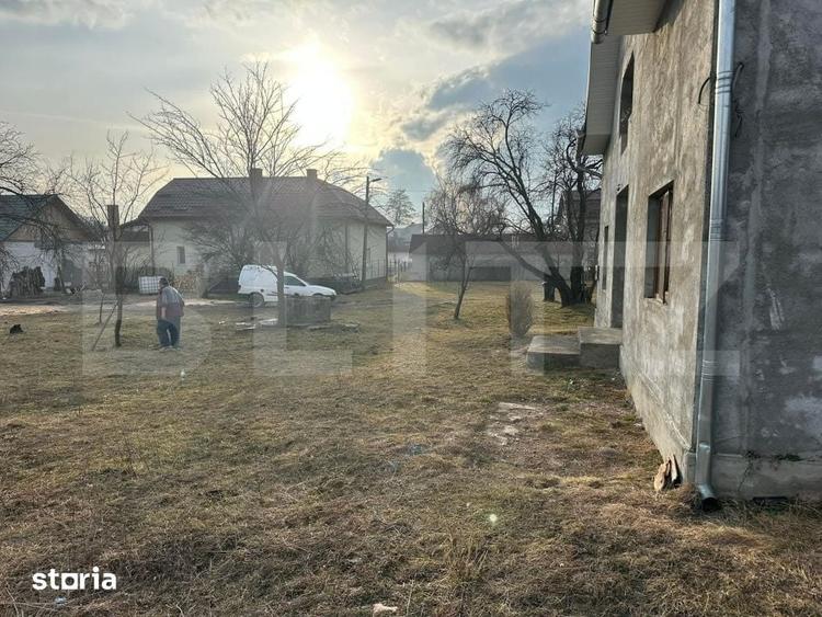 Casă cu 5 camere cu Teren 1000 Mp în Central