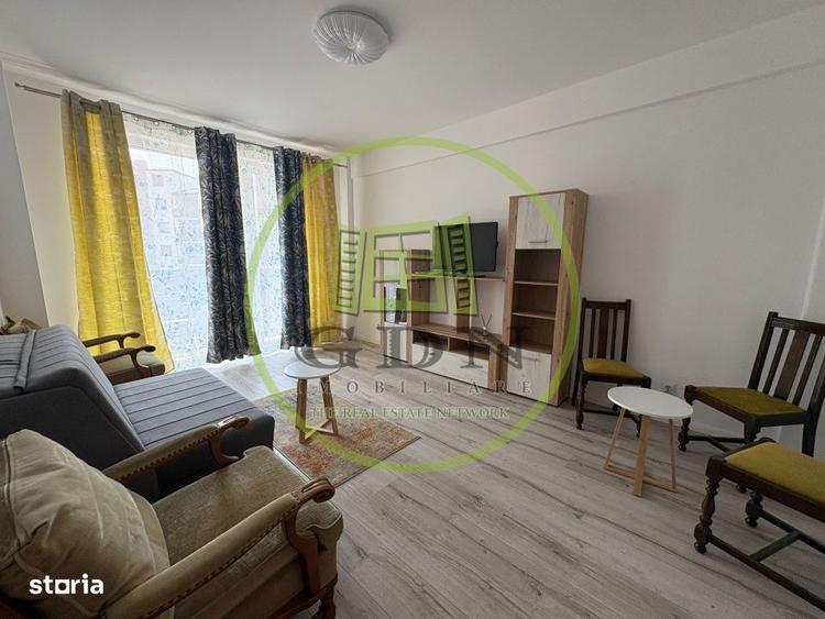 Apartament cu 2 camere decomandat, mobilat în Central