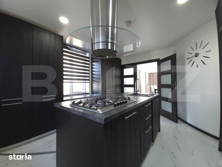 Casă cu 6 camere cu Teren 1304 Mp în Ulmi