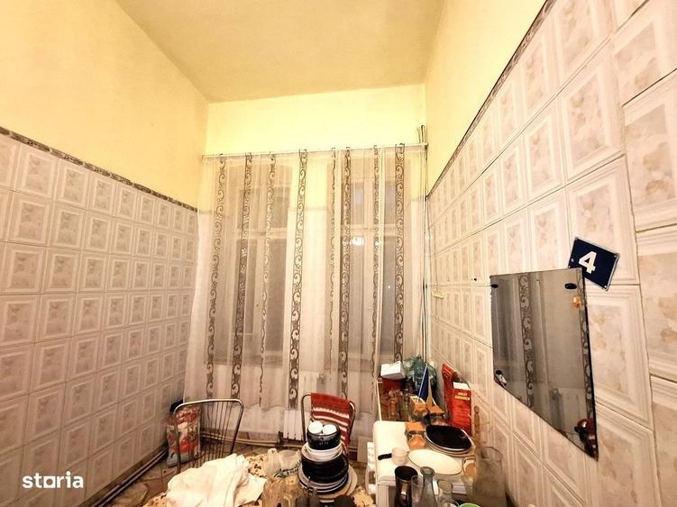 Casă cu 4 camere în Central