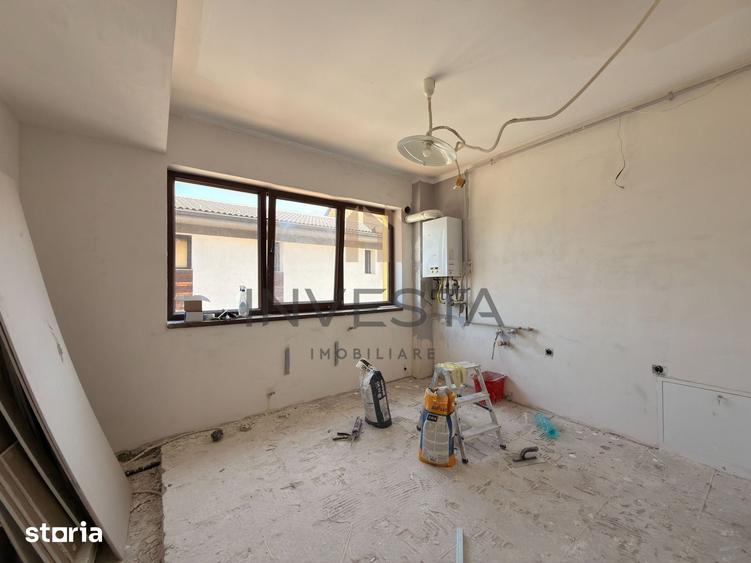 Apartament cu 3 camere semidecomandat în Andrei Mureșanu