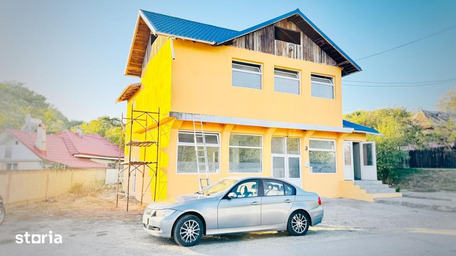 Casă cu 5 camere cu Teren 240 Mp în Racova