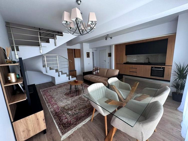 Apartament cu 3 camere decomandat, mobilat în Parcul Carol